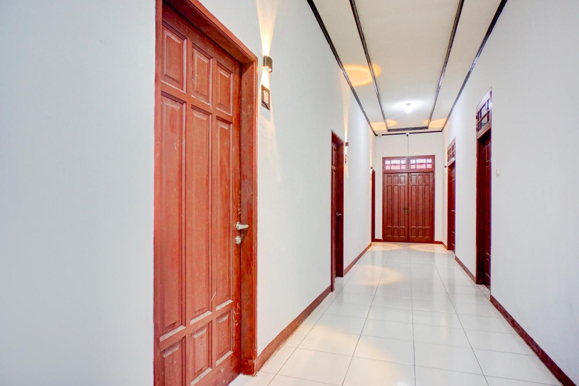 Hotel O Krakatau Near Universitas Muhammadiya Sumatra Utara Umsu Medan Exterior foto